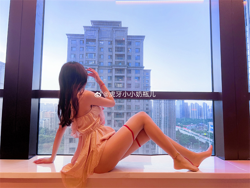 虎牙主播小小奶瓶儿全部图片合集