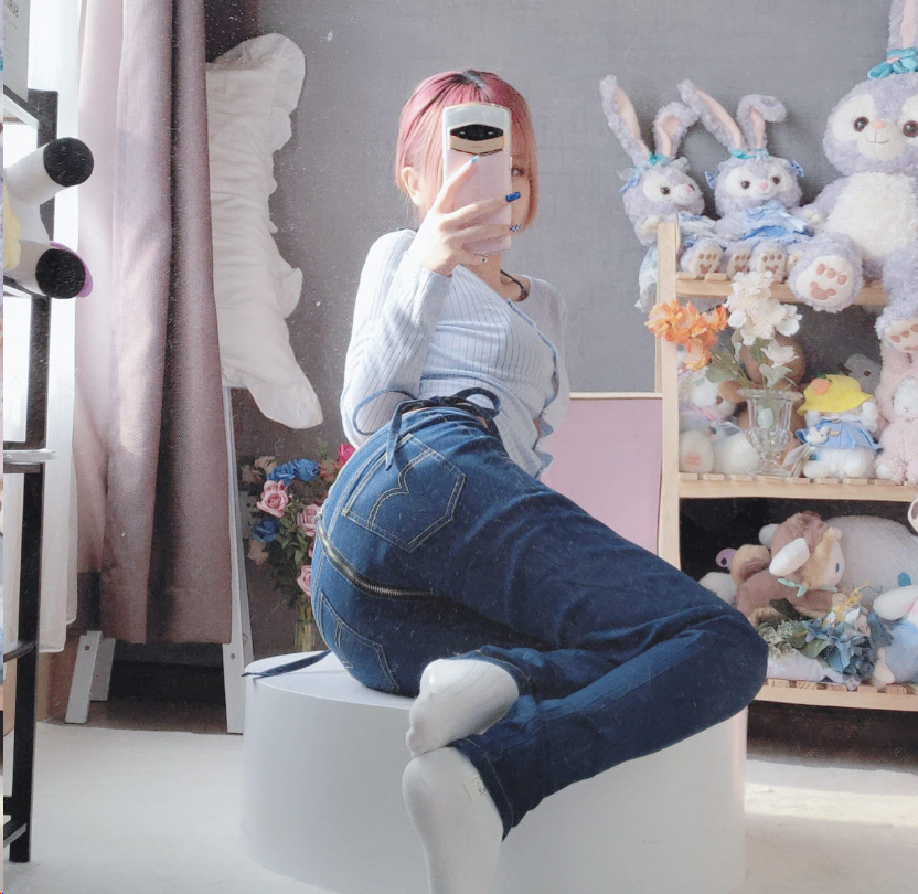 日奈娇-牛仔裤自拍,精品摄影作品赏析插图3 日奈娇-牛仔裤自拍,精品摄影作品赏析