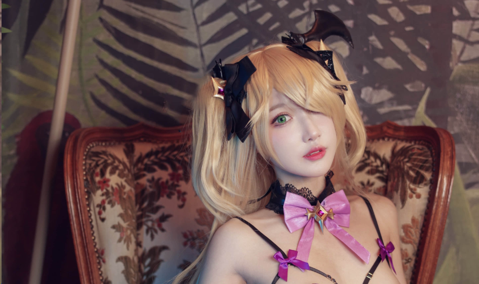 阿包也是兔娘《菲谢尔中二皇女》精品cos摄影作品赏析