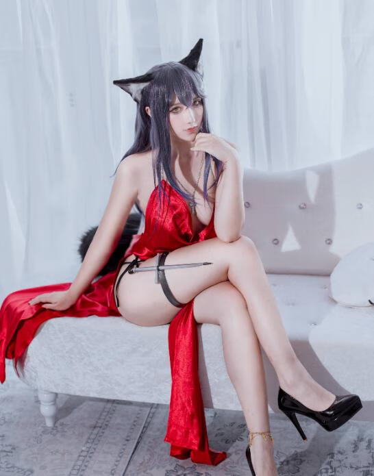 九曲jean小姐姐cos《德克萨斯》：可爱与冷酷并存的最强干员！
