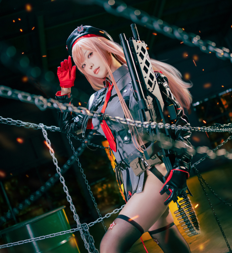 ElyEE子小姐姐cos《June A-Rapi 拉毗》带你体验最刺激的战斗！