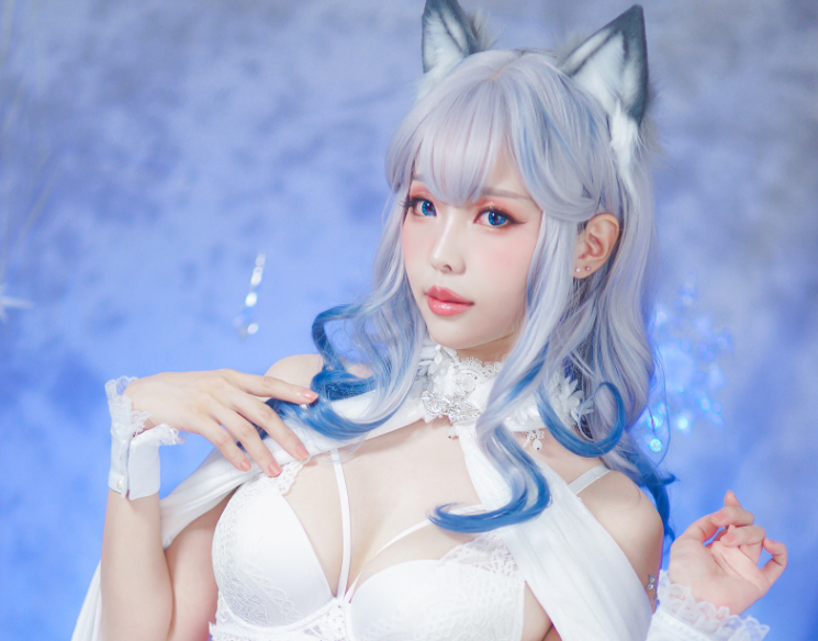 猫耳白丝带：ElyEE子小姐姐的可爱魅力尽显！