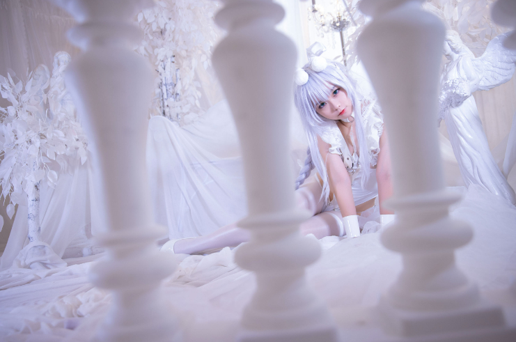 G44不会受伤《恶毒》：小姐姐的奇幻冒险之旅！