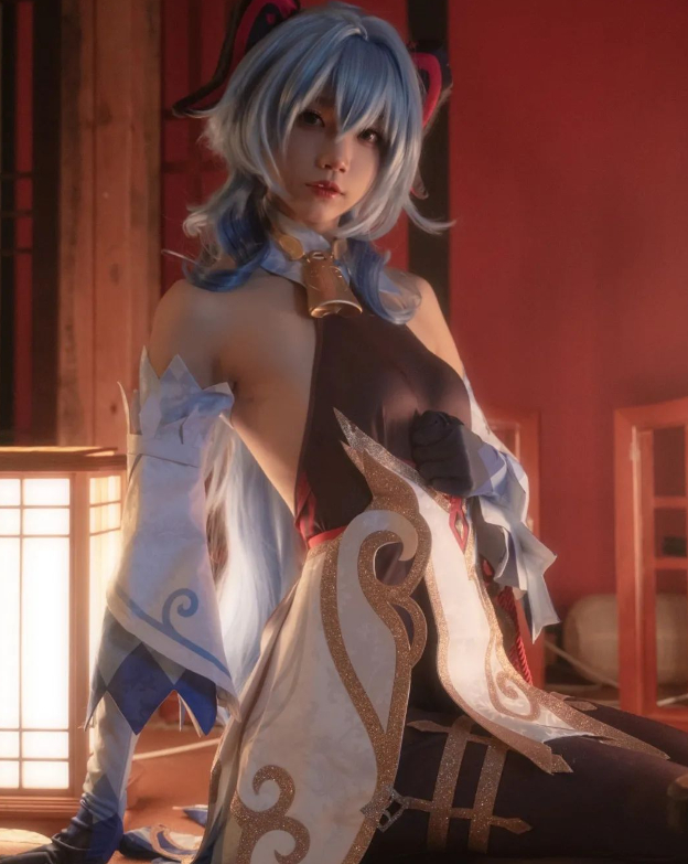 五更百鬼小姐姐尽显魅力，《甘雨》cosplay打造强大战士形象！
