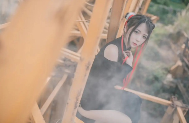 疯猫ss《朦胧》神秘迷幻旗袍摄影作品赏析插图2 疯猫ss《朦胧》神秘迷幻旗袍摄影作品赏析