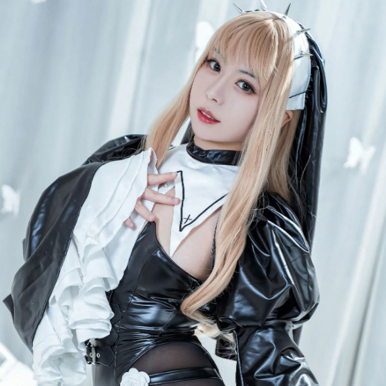 虎森森《月之修女》赏析：妖娆与宁静的完美结合！