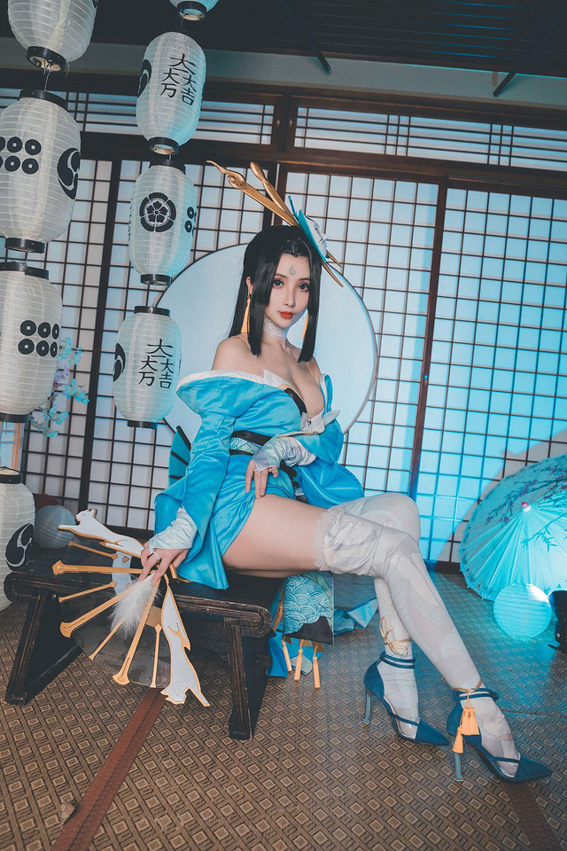 Rioko凉凉子在《王者荣耀》cos不知火舞 [Rioko凉凉子_cos作品]