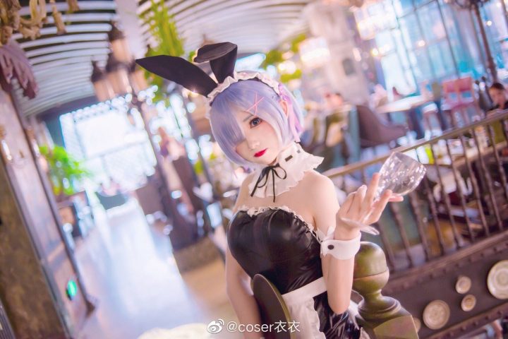 Coser衣衣在《Re:Zero》中 COS 蕾姆,变身美丽迷人的女仆 Coser衣衣在《Re:Zero》中 COS 蕾姆,变身美丽迷人的女仆