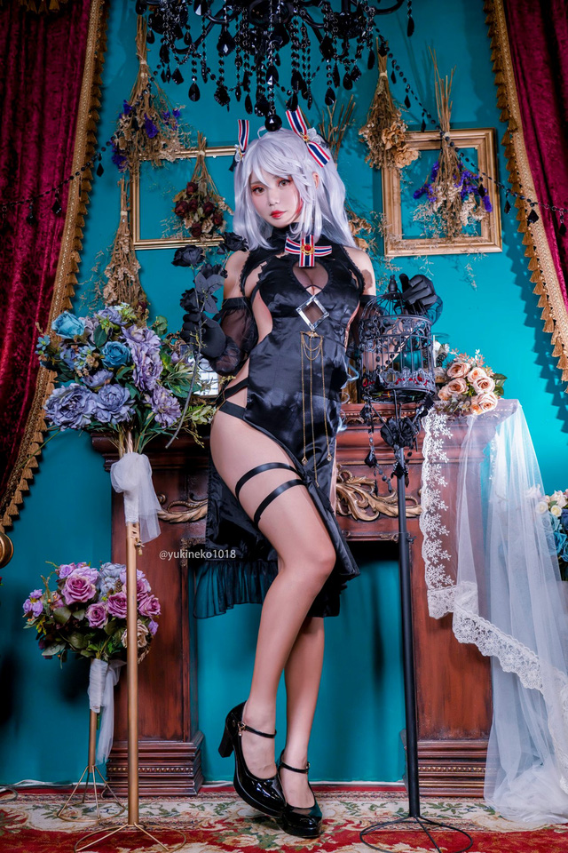 女 coser 在《碧蓝航线》 COS 欧根亲王,婀罗多姿俘获男人心 女 coser 在《碧蓝航线》 COS 欧根亲王,婀罗多姿俘获男人心