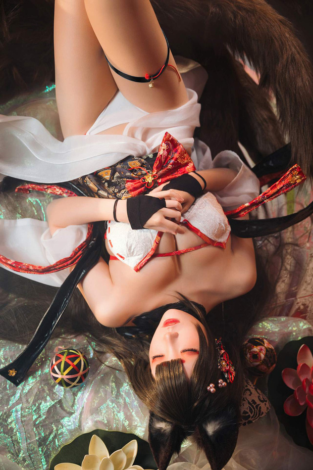 瓜希酱 cos“九尾狐娘”阿狸 [瓜希酱@英雄联盟 cos 作品]