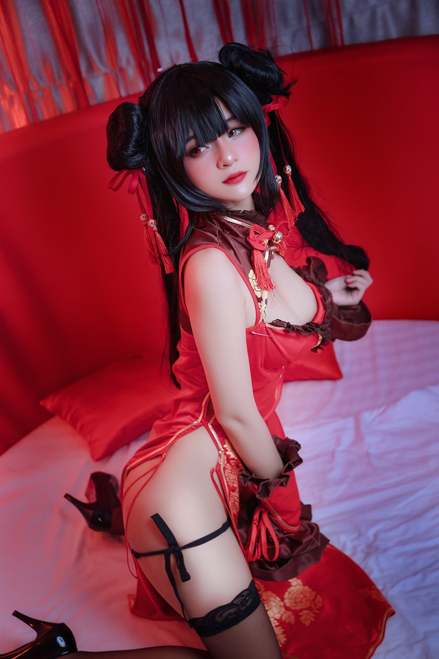 coser@Azami 化身“邪恶女”时崎狂三,性感迷人 coser@Azami 化身“邪恶女”时崎狂三,性感迷人