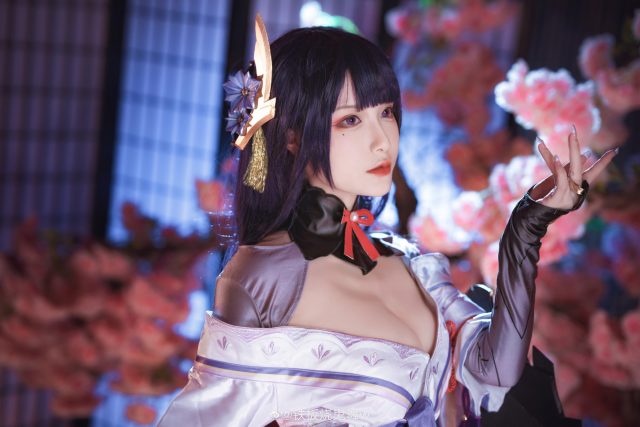 铁板烧鬼舞w cos作品 | 铁板烧鬼舞w在《原神》cos雷电将军