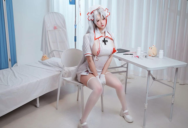 念念_D cos 超级性感的“护士版”欧根亲王 [念念_D cos 图集]
