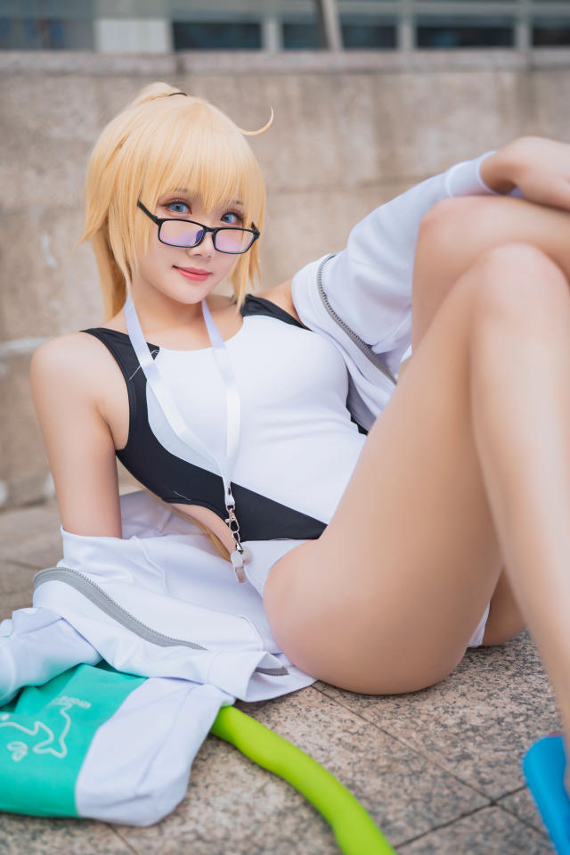 瓜希酱 cos 作品 | coser@瓜希酱 cos “泳装版”圣女贞德 瓜希酱 cos 作品 | coser@瓜希酱 cos “泳装版”圣女贞德