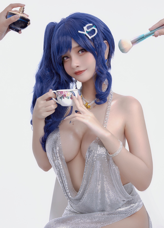Azami@碧蓝航线 cos 作品 | Azami cos 圣路易斯,性感迷人 Azami@碧蓝航线 cos 作品 | Azami cos 圣路易斯,性感迷人