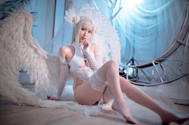 女coser@Kurokawa（黑川）化身“纯洁白色”的Angel
