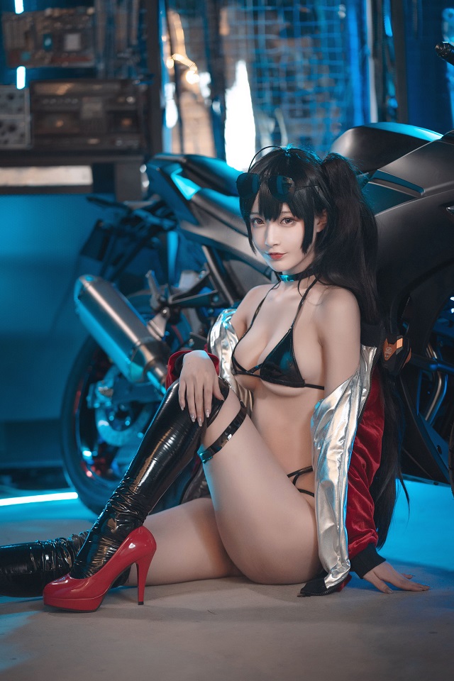 铁板烧鬼舞w cosplay | 铁板烧鬼舞w碧蓝航线·大凤机车cos图集 铁板烧鬼舞w cosplay | 铁板烧鬼舞w碧蓝航线·大凤机车cos图集