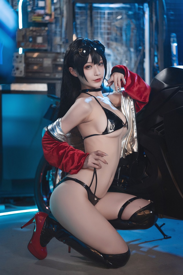 铁板烧鬼舞w cosplay | 铁板烧鬼舞w碧蓝航线·大凤机车cos图集 铁板烧鬼舞w cosplay | 铁板烧鬼舞w碧蓝航线·大凤机车cos图集