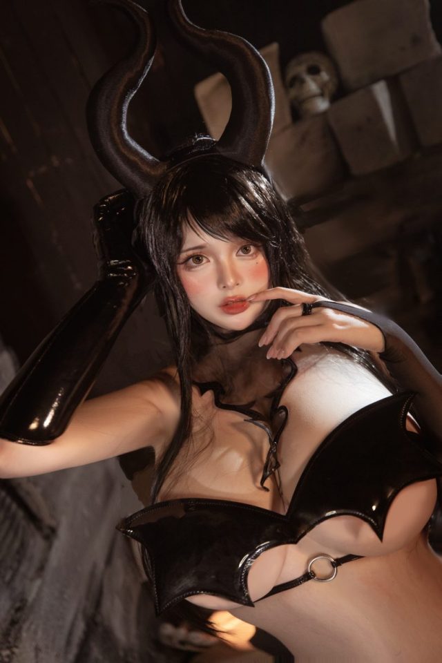 NinJA阿寨寨cos作品 | NinJA阿寨寨cos性感妖魅的“魅魔”