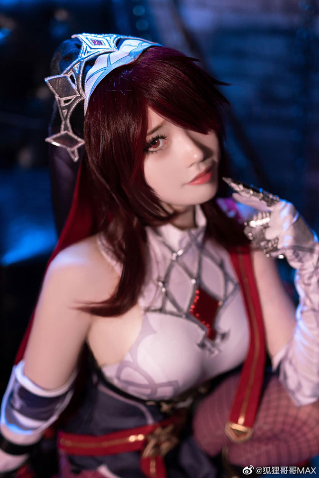 狐狸哥哥MAX cos作品 | 狐狸哥哥MAX在《原神》cos罗莎莉亚修女 狐狸哥哥MAX cos作品 | 狐狸哥哥MAX在《原神》cos罗莎莉亚修女