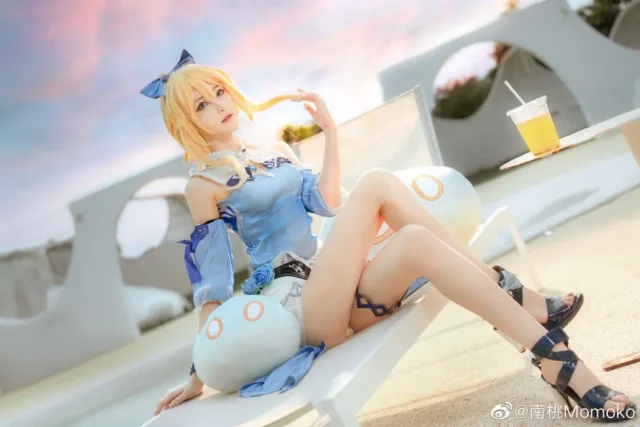 南桃Momoko cos作品 | 南桃Momoko在《原神》cos琴,美丽迷人