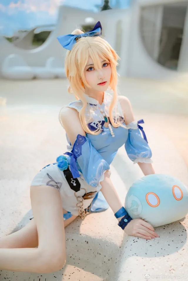 南桃Momoko cos作品 | 南桃Momoko在《原神》cos琴,美丽迷人