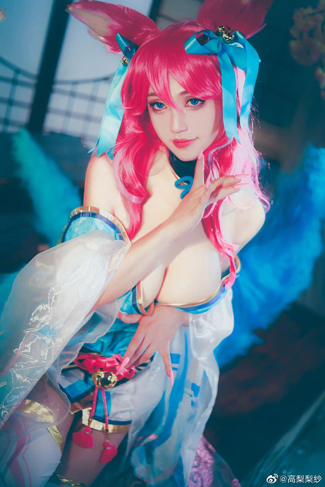 高梨梨纱cos作品 | 高梨梨纱在《英雄联盟》cos“灵魂莲华”阿狸