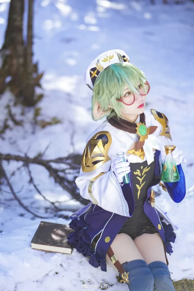 姜生花cos作品 | 姜生花在《原神》cos砂糖,纯真可爱