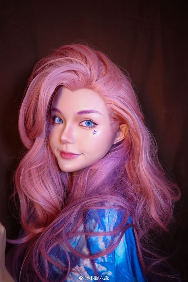 小野六缘cos作品 | 小野六缘在《英雄联盟》cos萨勒芬妮Seraphine
