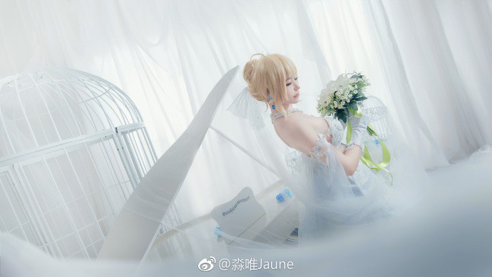 coser@淼唯Jaune在《Fate》化身婚纱版的“Saber Alter”阿尔托利亚 coser@淼唯Jaune在《Fate》化身婚纱版的“Saber Alter”阿尔托利亚
