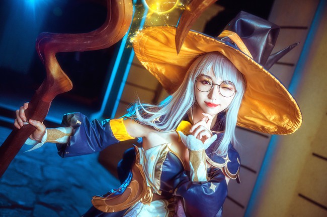 coser@阿喵_帅不过三秒在《王者荣耀》化身“幻想奇妙夜”王昭君 coser@阿喵_帅不过三秒在《王者荣耀》化身“幻想奇妙夜”王昭君