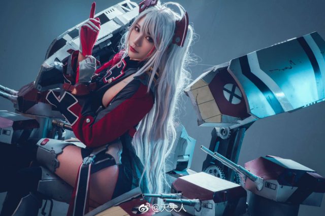 coser@天夫人在《碧蓝航线》中化身炫丽性感的欧根亲王 coser@天夫人在《碧蓝航线》中化身炫丽性感的欧根亲王