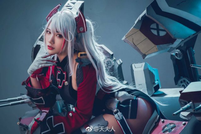coser@天夫人在《碧蓝航线》中化身炫丽性感的欧根亲王 coser@天夫人在《碧蓝航线》中化身炫丽性感的欧根亲王