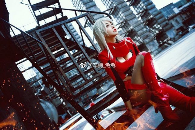 coser@新楠_兔兔在《重神机潘多拉》化身“赏金猎人”叶坤灵