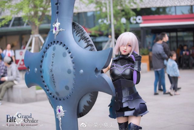 coser@荣小兔头在《命运-冠位指定》化身“盾之少女”玛修