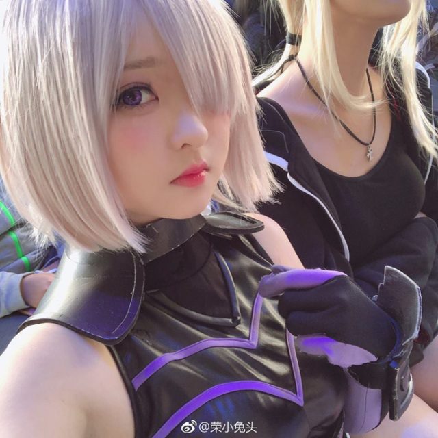 coser@荣小兔头在《命运-冠位指定》化身“盾之少女”玛修