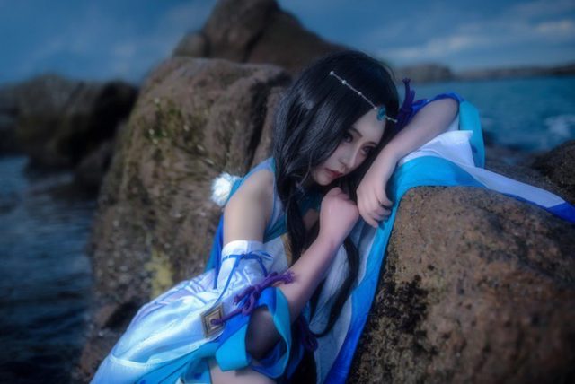 coser@_Azusaa_在《阴阳师》化身美丽的“占卜师”八百比丘尼
