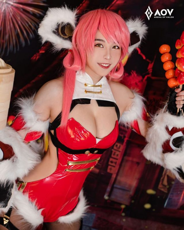 coser@喵少Athena在《传说对决》中化身“烟花少女”齐 coser@喵少Athena在《传说对决》中化身“烟花少女”齐