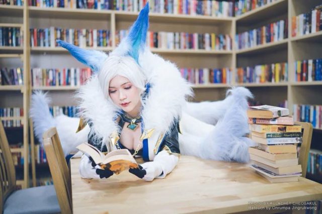 泰国女coser@Onnies在《传说对决》中化身“九尾灵狐”莉莉安