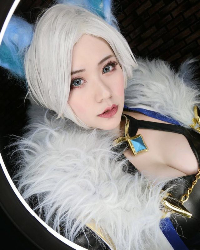 泰国女coser@Onnies在《传说对决》中化身“九尾灵狐”莉莉安