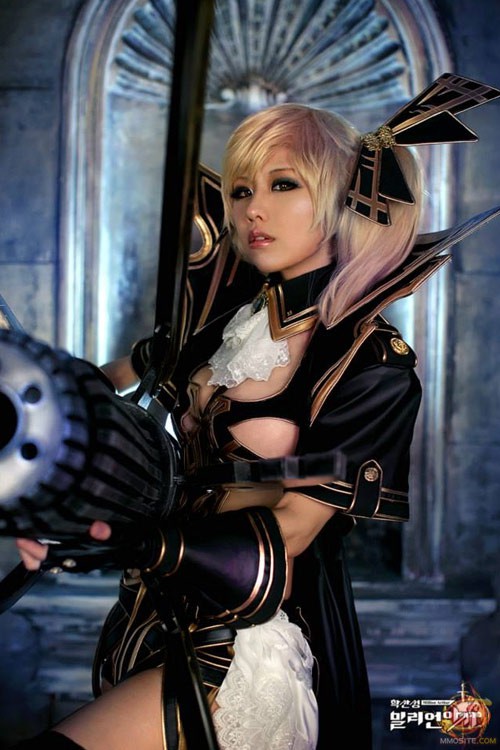 韩国“螺旋猫”成员Tasha的性感华丽《百万亚瑟王》COSPLAY 韩国“螺旋猫”成员Tasha的性感华丽《百万亚瑟王》COSPLAY