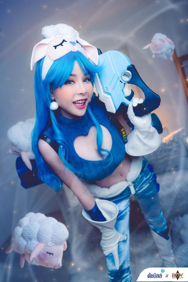 泰国女coser@pang3pong在《传说对决》中化身“甜梦时光”希露卡