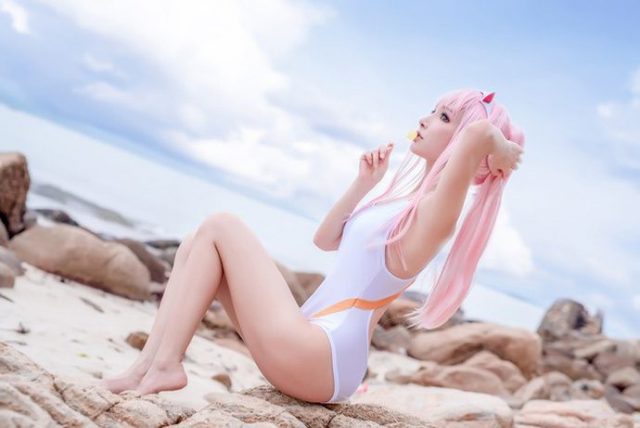 coser@小洮在《DARLING in the FRANXX》中化身“神秘少女”零二 coser@小洮在《DARLING in the FRANXX》中化身“神秘少女”零二