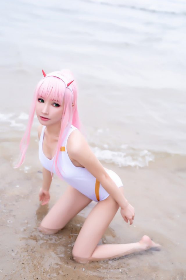 coser@小洮在《DARLING in the FRANXX》中化身“神秘少女”零二 coser@小洮在《DARLING in the FRANXX》中化身“神秘少女”零二