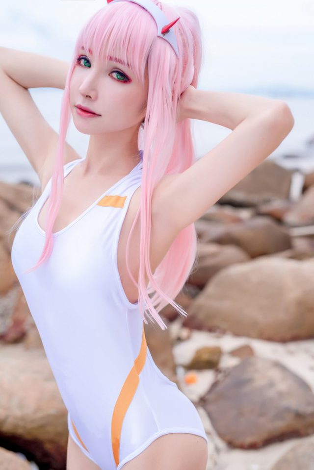 coser@小洮在《DARLING in the FRANXX》中化身“神秘少女”零二 coser@小洮在《DARLING in the FRANXX》中化身“神秘少女”零二