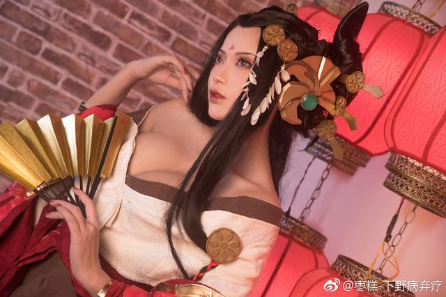 迷恋于武侠手游《一梦江湖》，它的cosplay让游戏玩家窒息