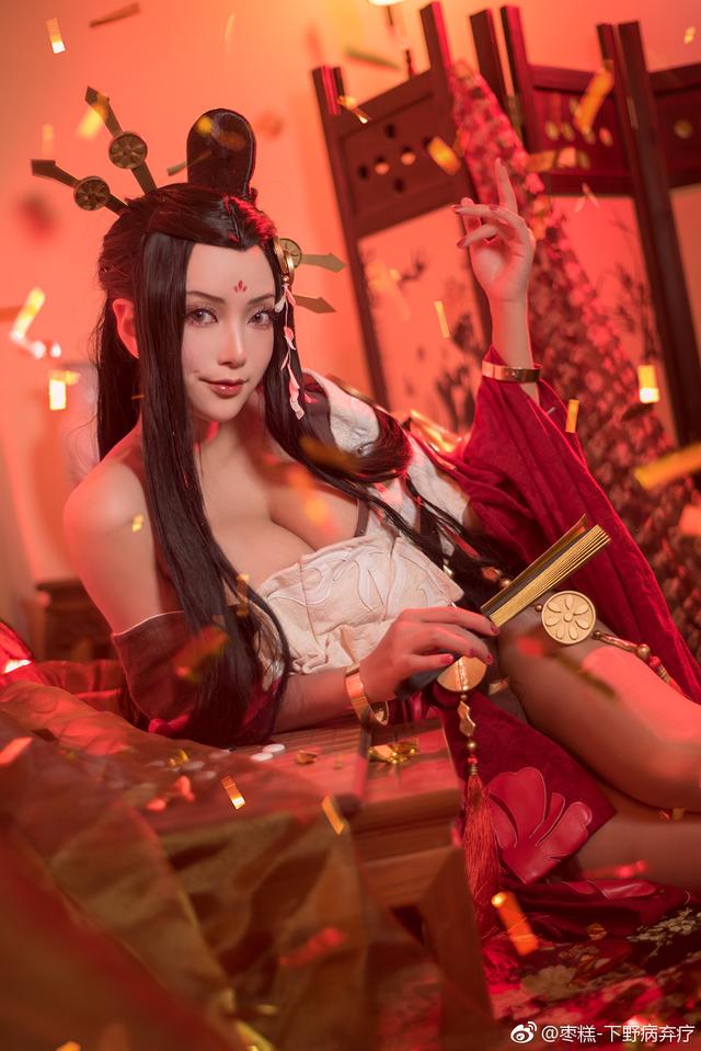 迷恋于武侠手游《一梦江湖》，它的cosplay让游戏玩家窒息