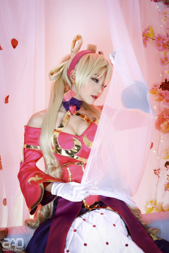 韩国coser@AZA Miyuko在《英雄联盟》化身性感“小情人”索娜 韩国coser@AZA Miyuko在《英雄联盟》化身性感“小情人”索娜