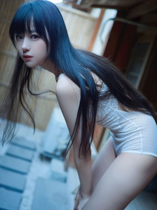 清新迷人的温泉女神:Shika小鹿鹿的白色连体泳装cosplay 清新迷人的温泉女神:Shika小鹿鹿的白色连体泳装cosplay
