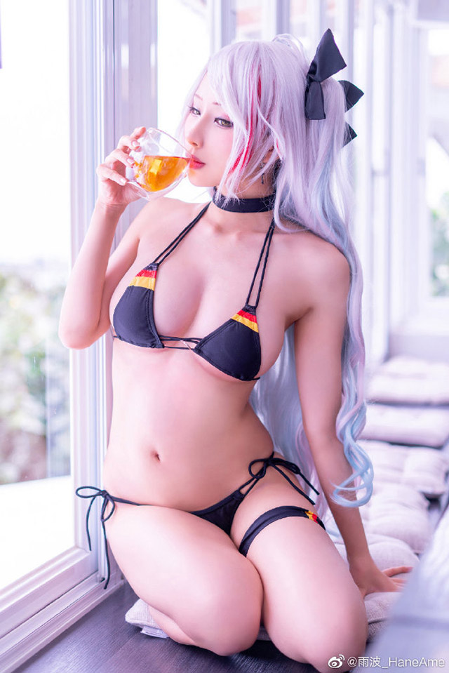 雨波_HaneAme cos“比基尼版”欧根亲王,展现其完美身材与温柔气质 雨波_HaneAme cos“比基尼版”欧根亲王,展现其完美身材与温柔气质